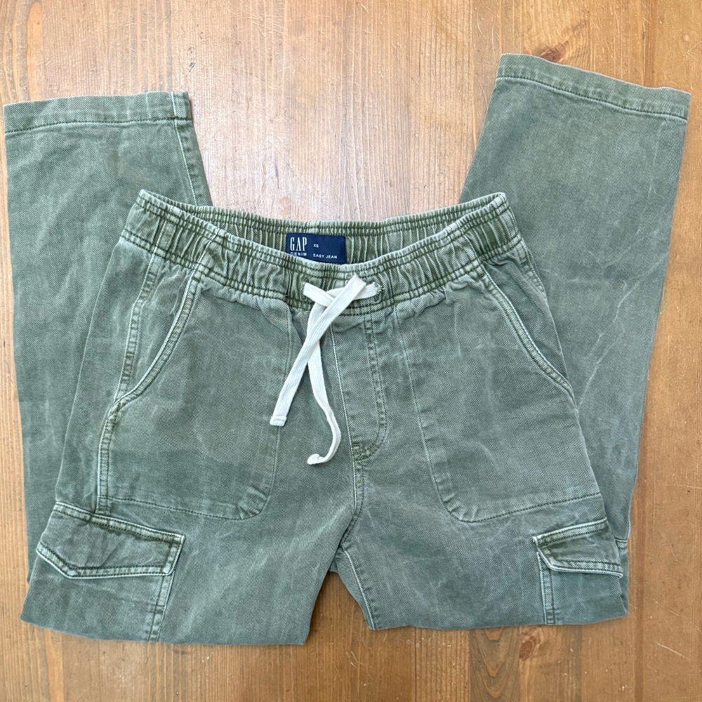 Women’s XS GAP cargo pants